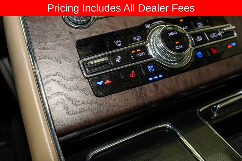 Used 2021 Lincoln Aviator Reserve w/ Equipment Group 201A AWD/4WD image 17