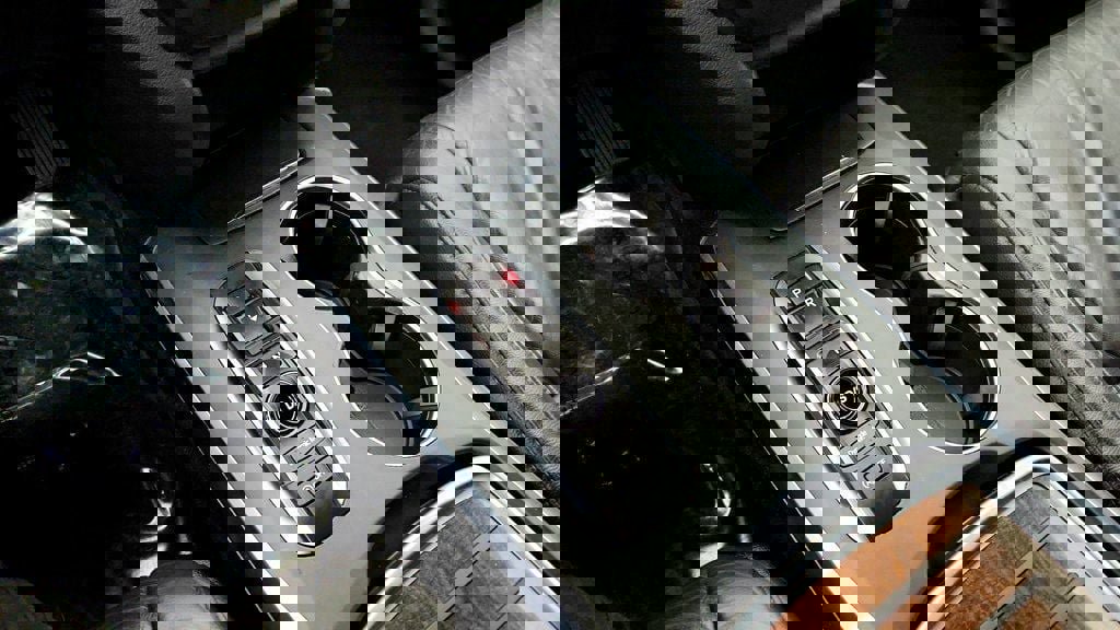 Used 2020 Acura MDX SH-AWD image 17