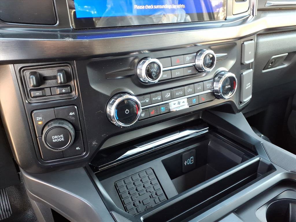 New 2026 Ford F550 4x4 Crew Cab image 16