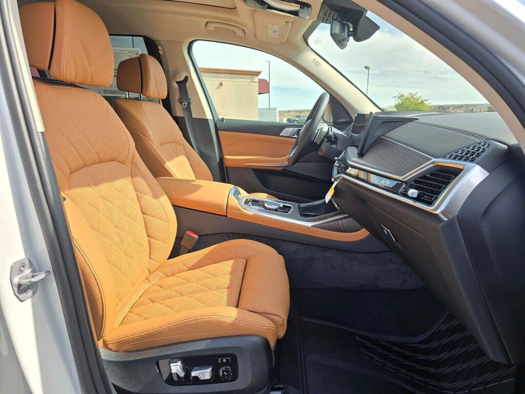 New 2027 BMW X7 xDrive40i AWD/4WD image 10