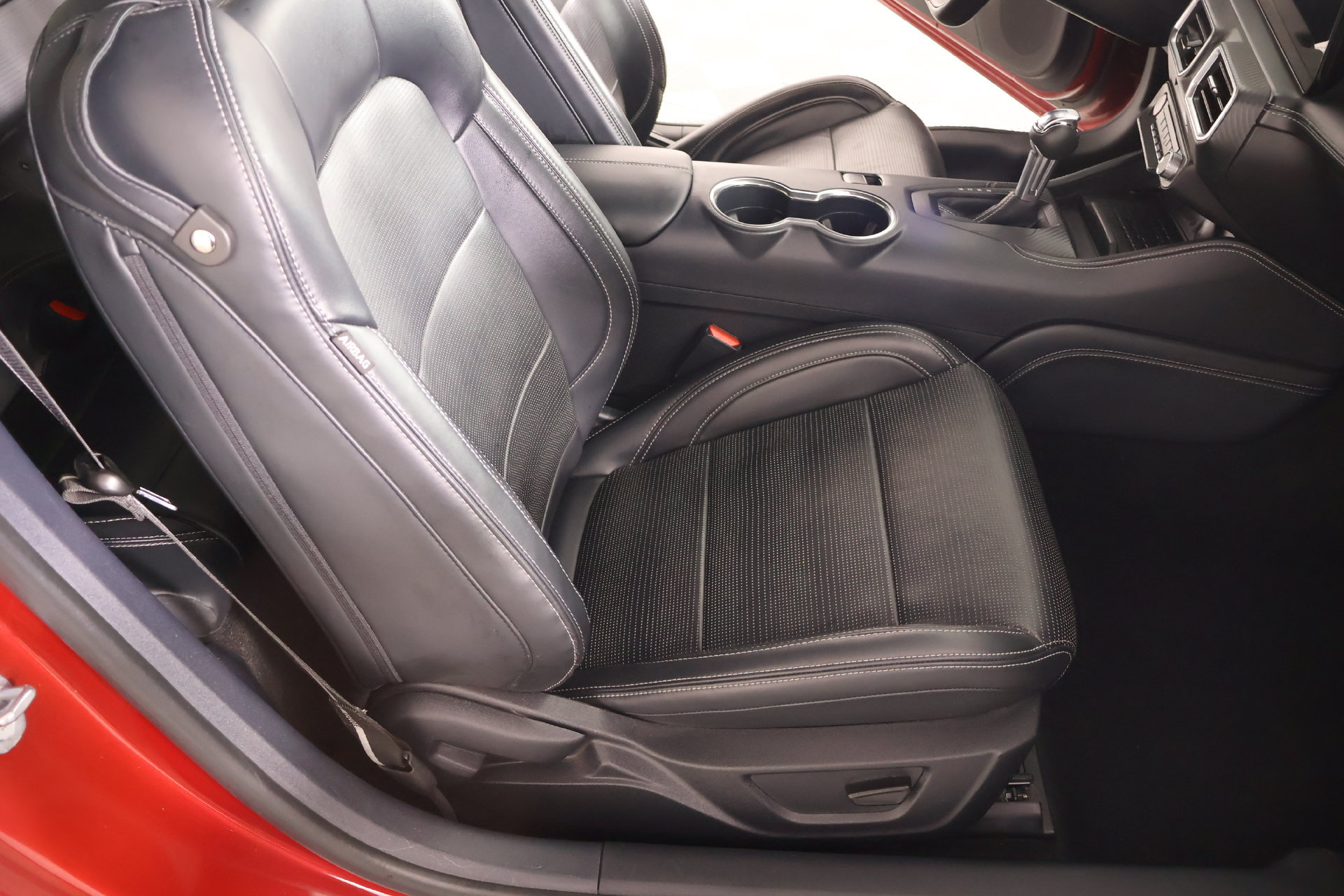 Used 2024 Ford Mustang GT Premium RWD image 14