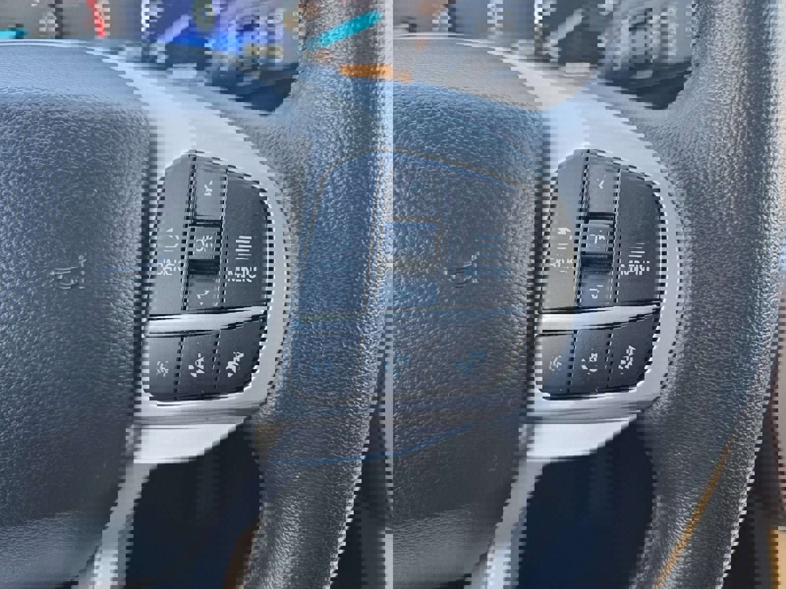 Certified 2022 Ford Explorer XLT w/ Equipment Group 202A image 15