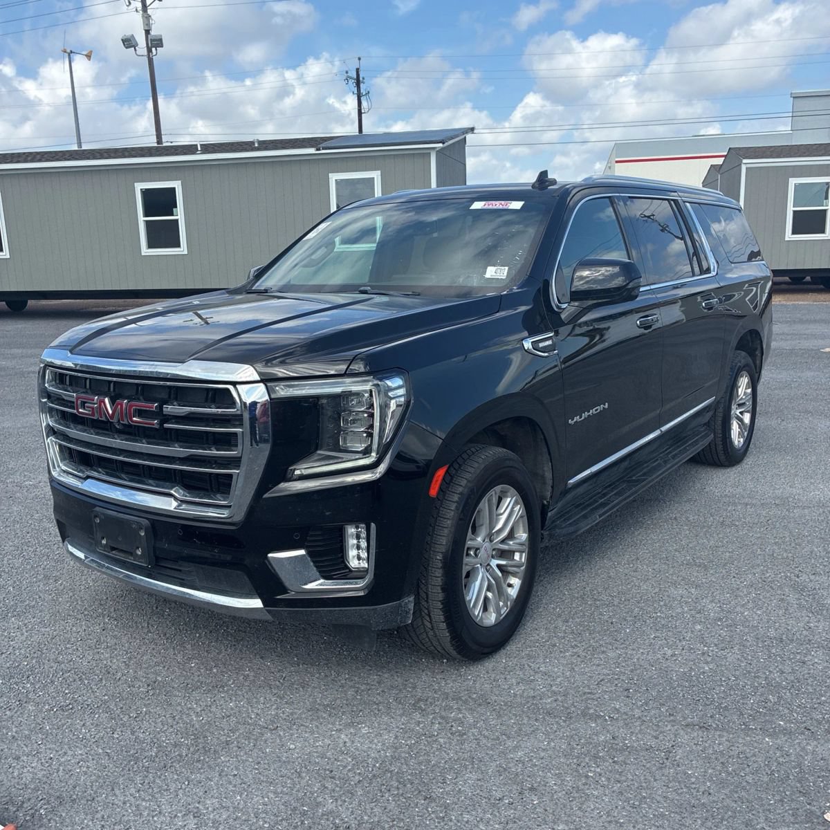 Used 2021 GMC Yukon XL SLT w/ SLT Premium Package AWD/4WD image 1