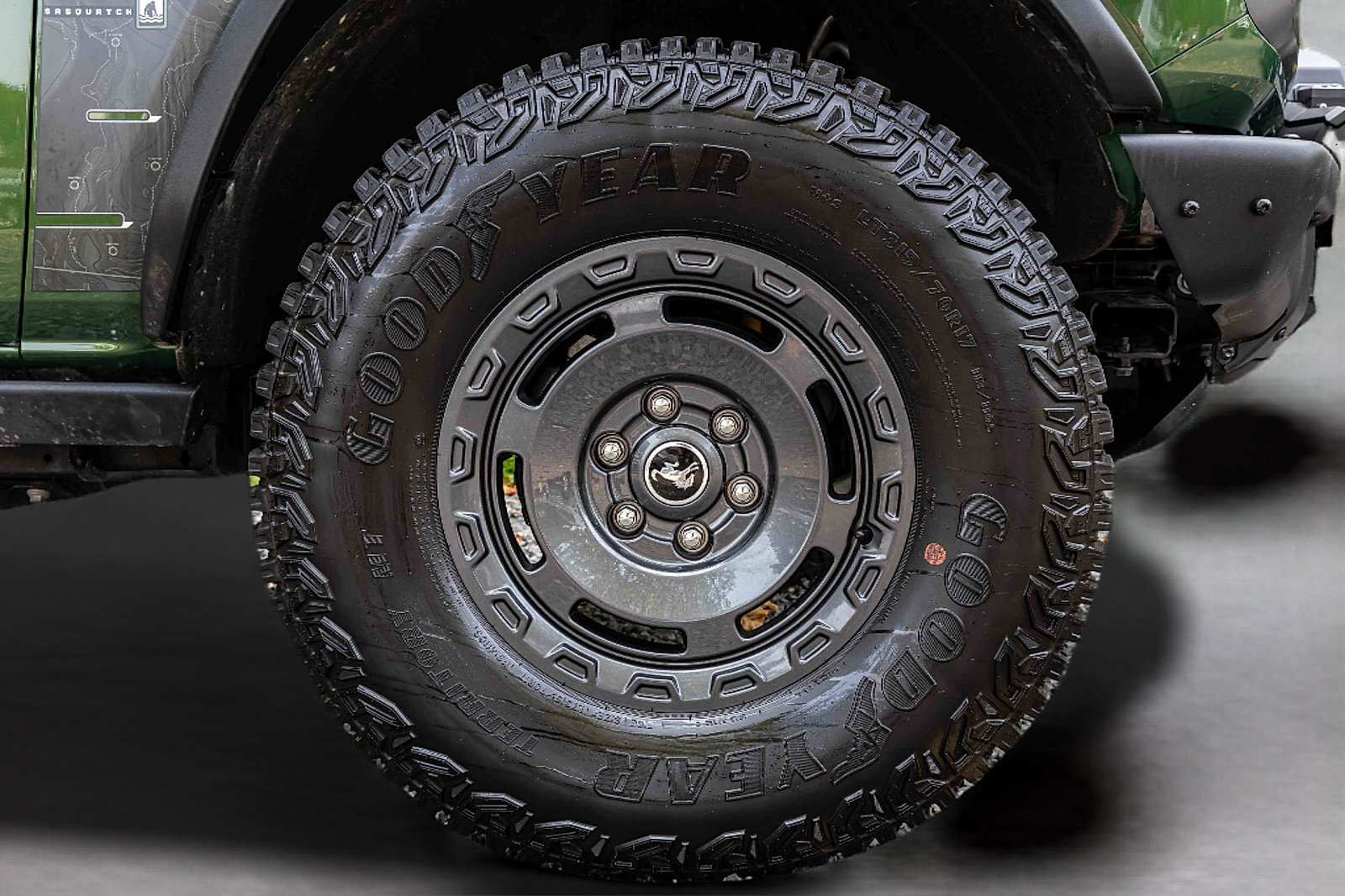 Used 2024 Ford Bronco Everglades AWD/4WD image 30