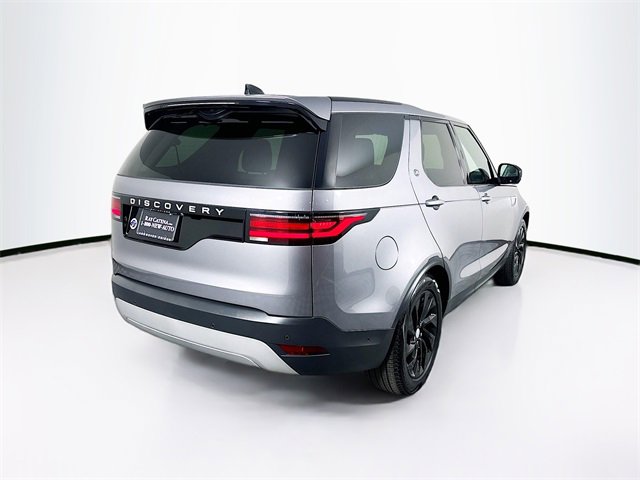 Used 2024 Land Rover Discovery S image 5