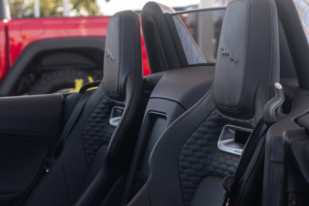 Used 2021 Jaguar F-TYPE Convertible image 27