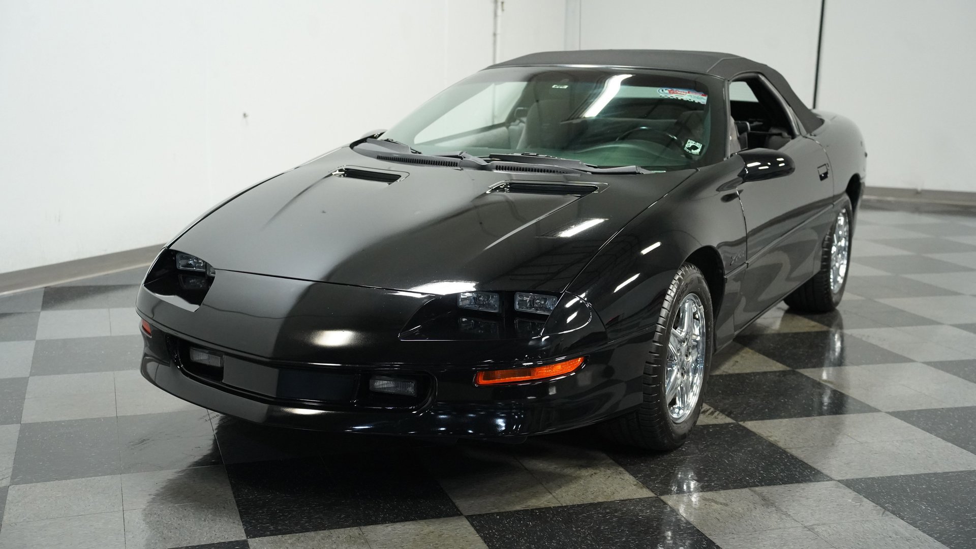 Used 1997 Chevrolet Camaro Z28 w/ Preferred Equipment Group 2 image 16