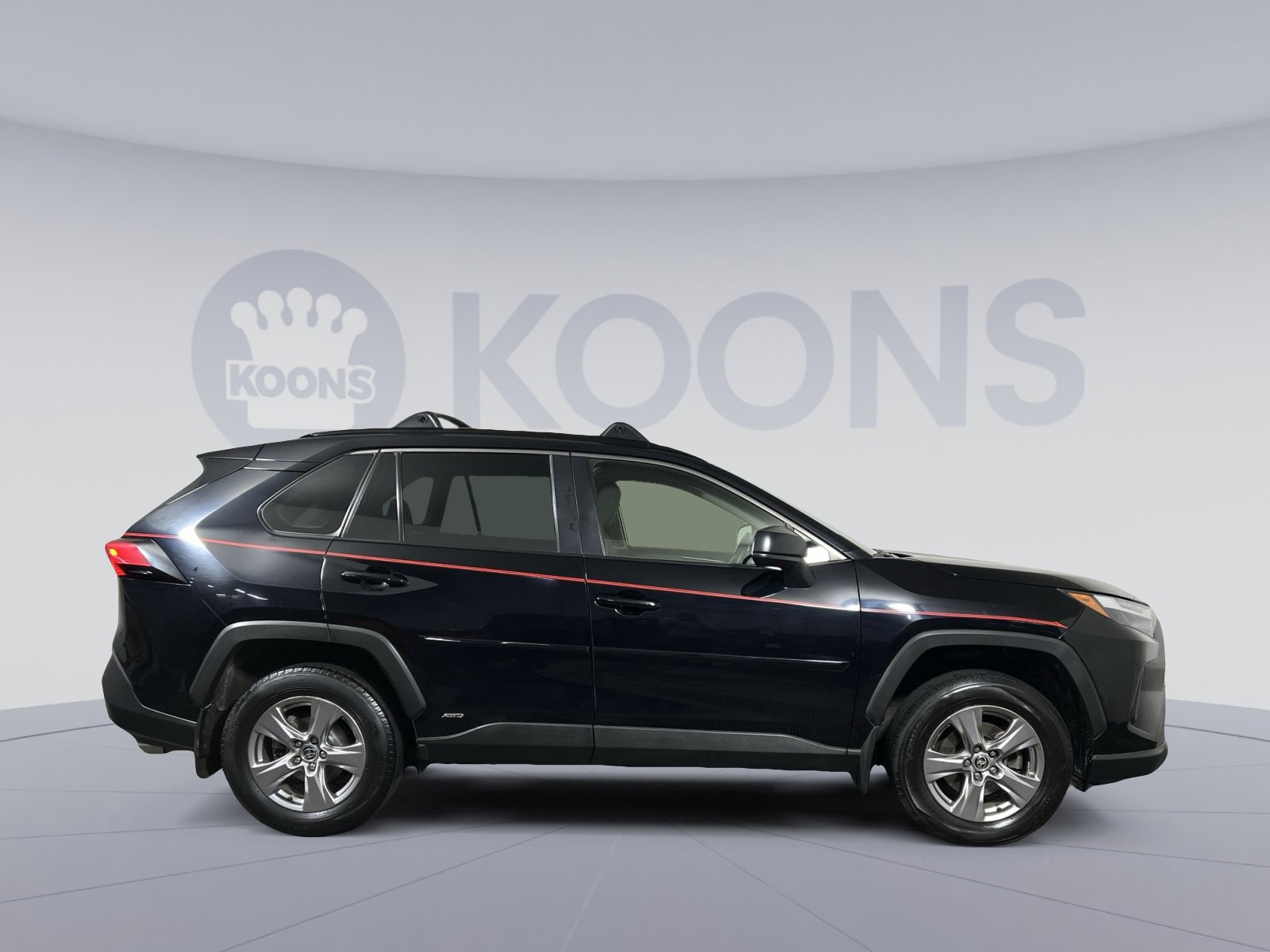 Used 2023 Toyota RAV4 LE image 8