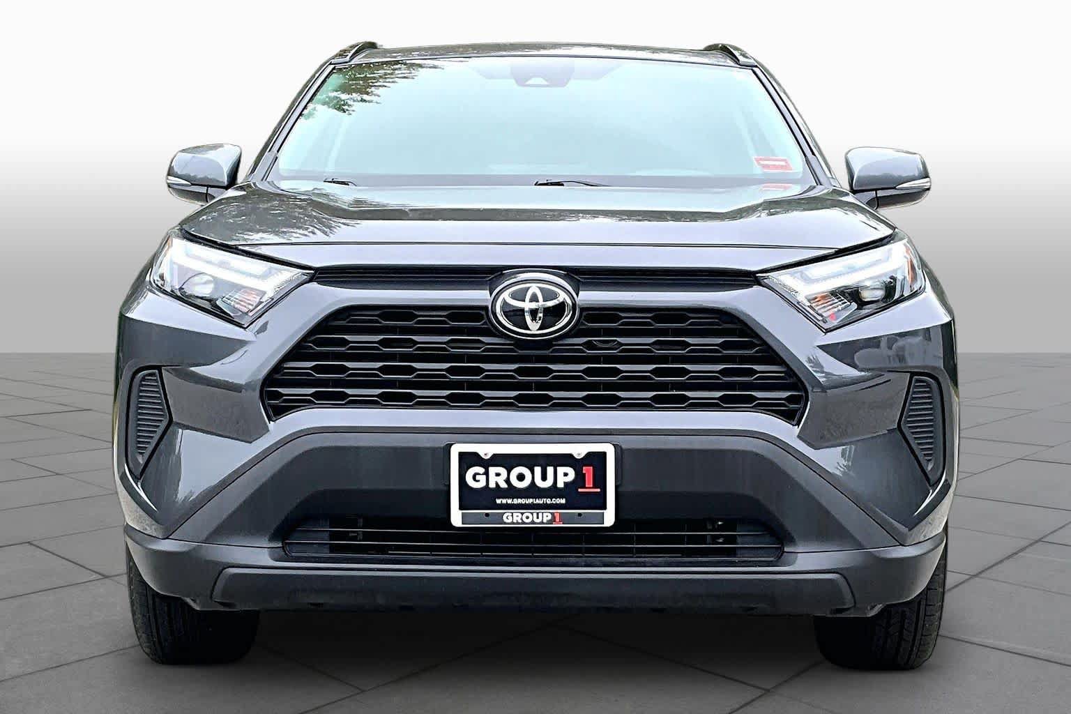 Used 2025 Toyota RAV4 XLE w/ Convenience Package AWD/4WD image 4