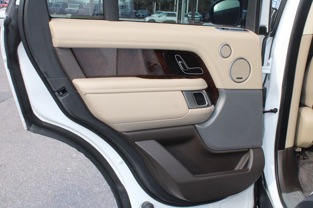 Certified 2022 Land Rover Range Rover P525 Westminster Edition image 33
