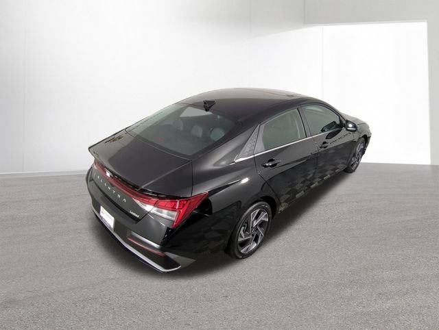 New 2026 Hyundai Elantra Limited FWD image 37