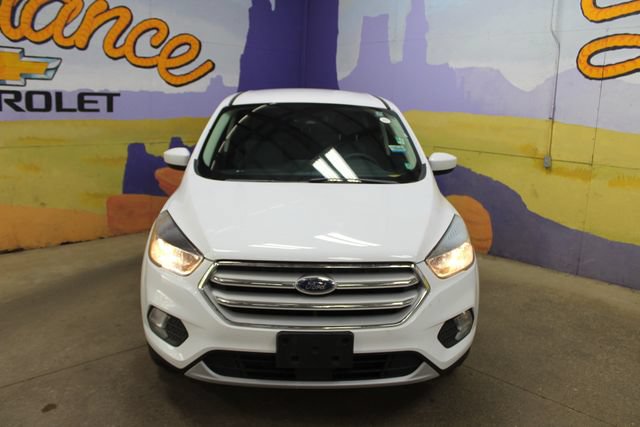 Used 2019 Ford Escape SE w/ Ford Safe & Smart Package AWD/4WD image 3