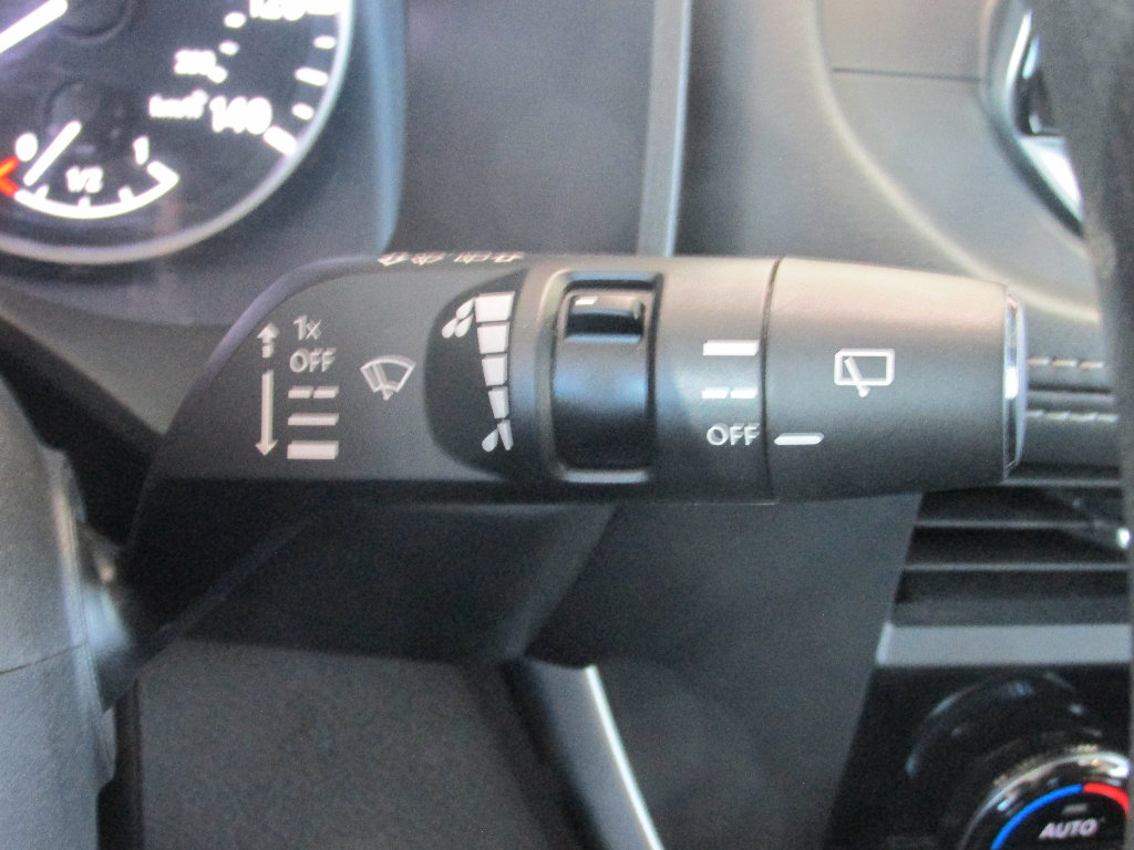 Used 2024 Nissan Rogue SV image 18