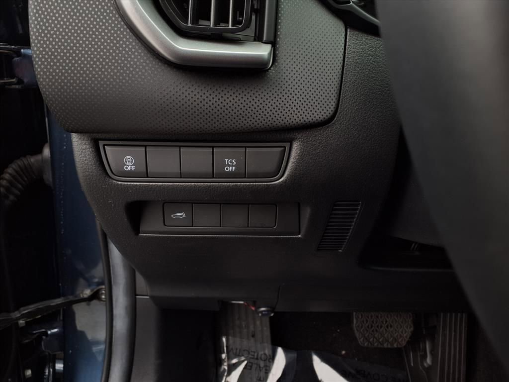 Certified 2025 MAZDA CX-50 AWD 2.5 S w/ Weather Package image 15