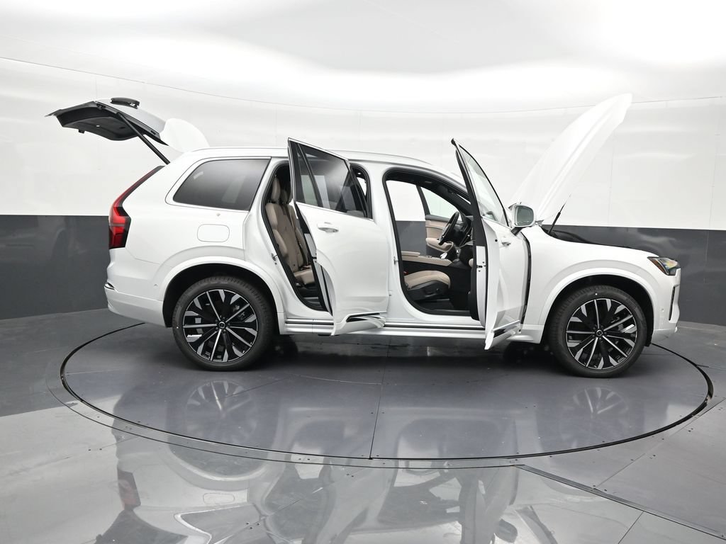New 2026 Volvo XC90 T8 Plus w/ Protection Package Premier AWD/4WD image 30