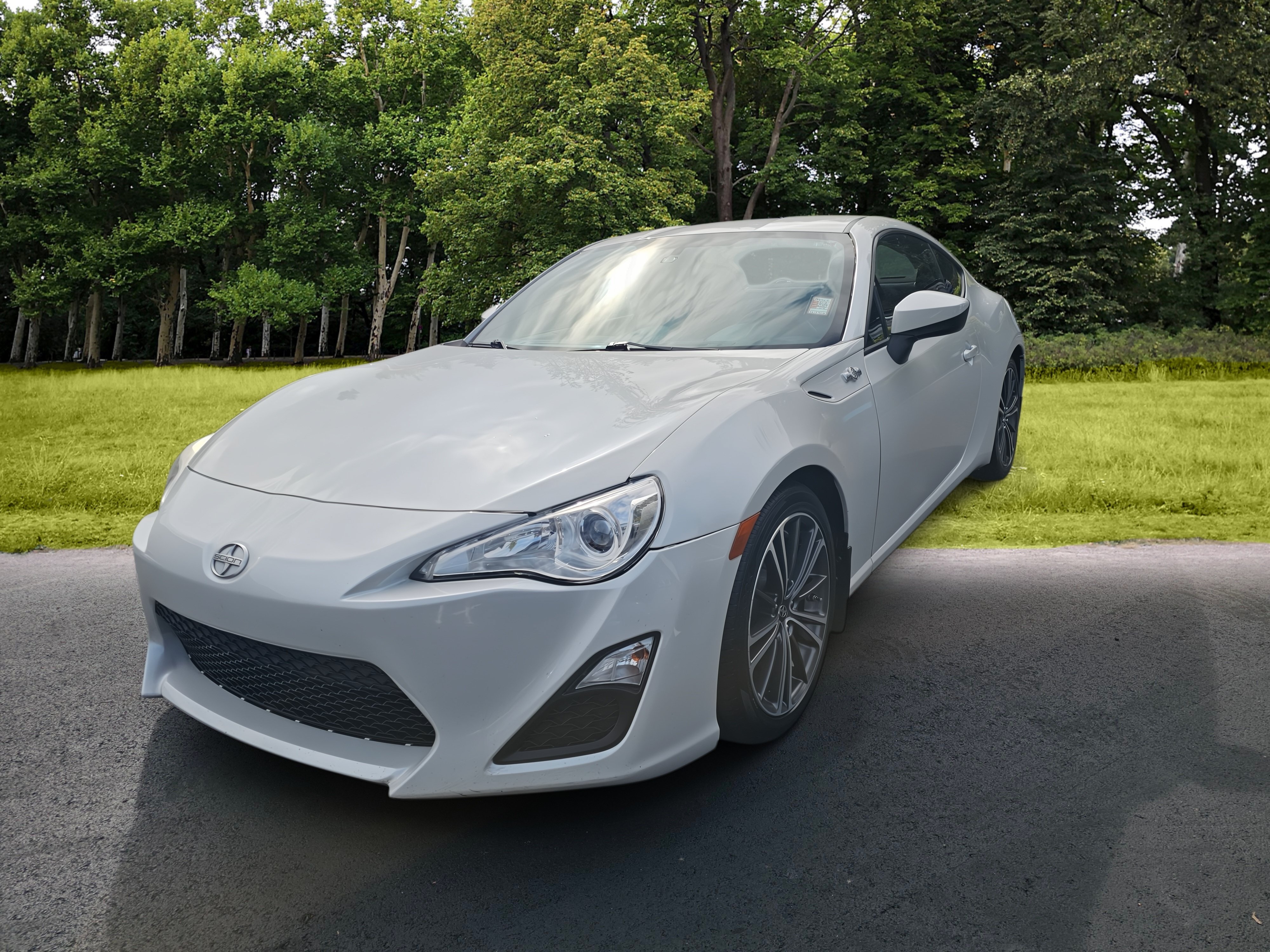 Used 2013 Scion FR-S RWD image 3