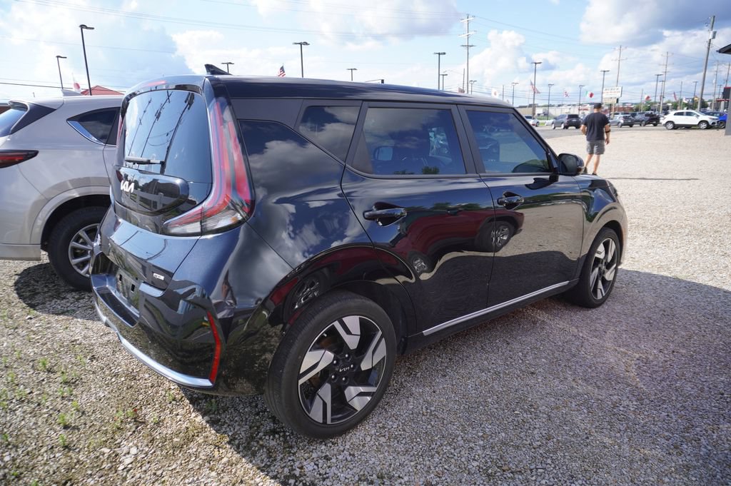 Used 2024 Kia Soul GT-Line FWD image 6