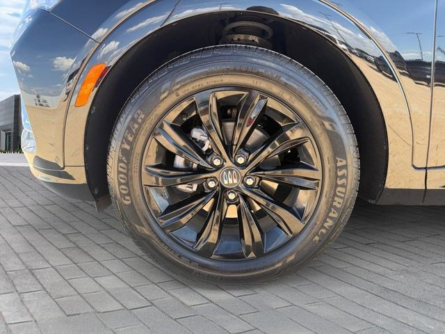 Used 2025 Buick Envista Sport Touring w/ Convenience I Package FWD image 9