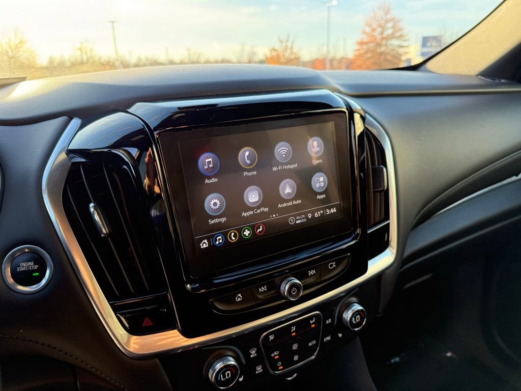 Used 2023 Chevrolet Traverse LT image 23