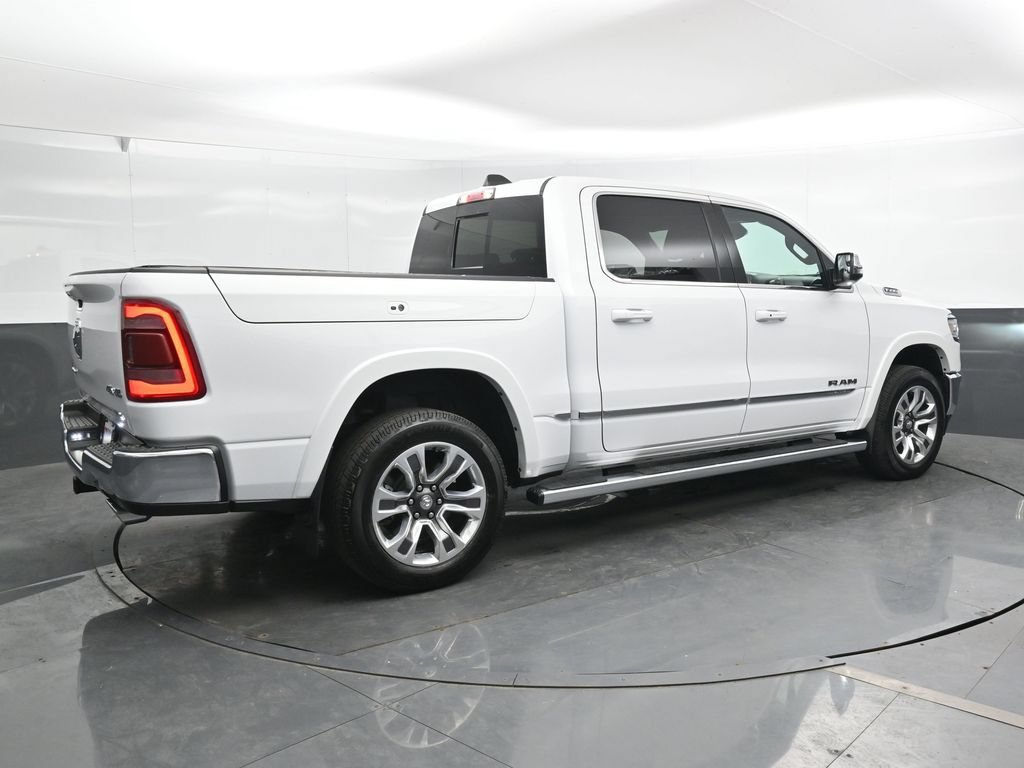 Used 2024 RAM 1500 Limited AWD/4WD image 2