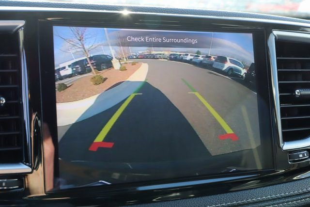 Used 2024 Chrysler Pacifica Limited FWD image 34