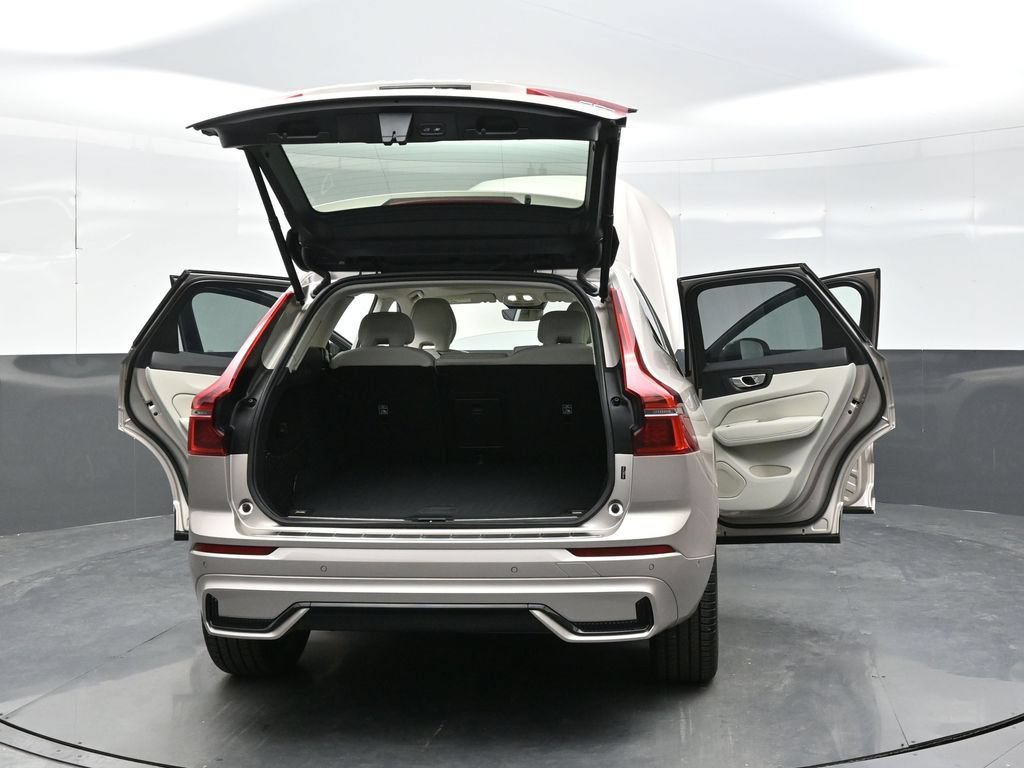 New 2026 Volvo XC60 B5 Ultra w/ Protection Package Premier AWD/4WD image 42