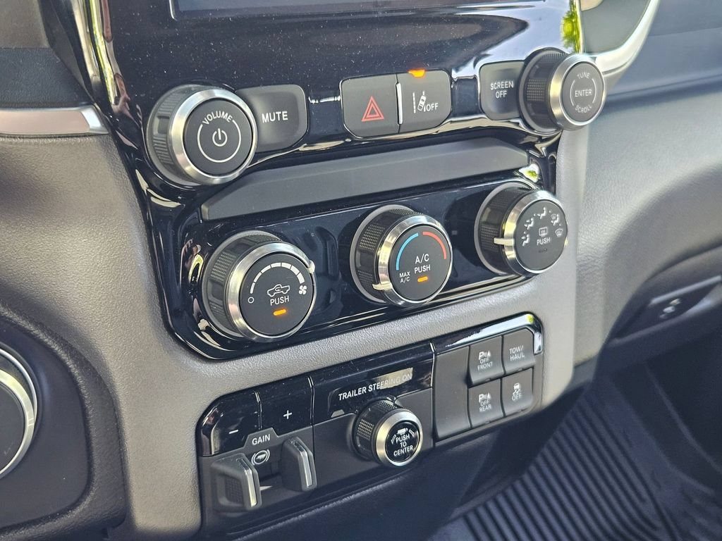 Certified 2025 RAM 1500 Big Horn w/ Trailer Tow Group AWD/4WD image 26
