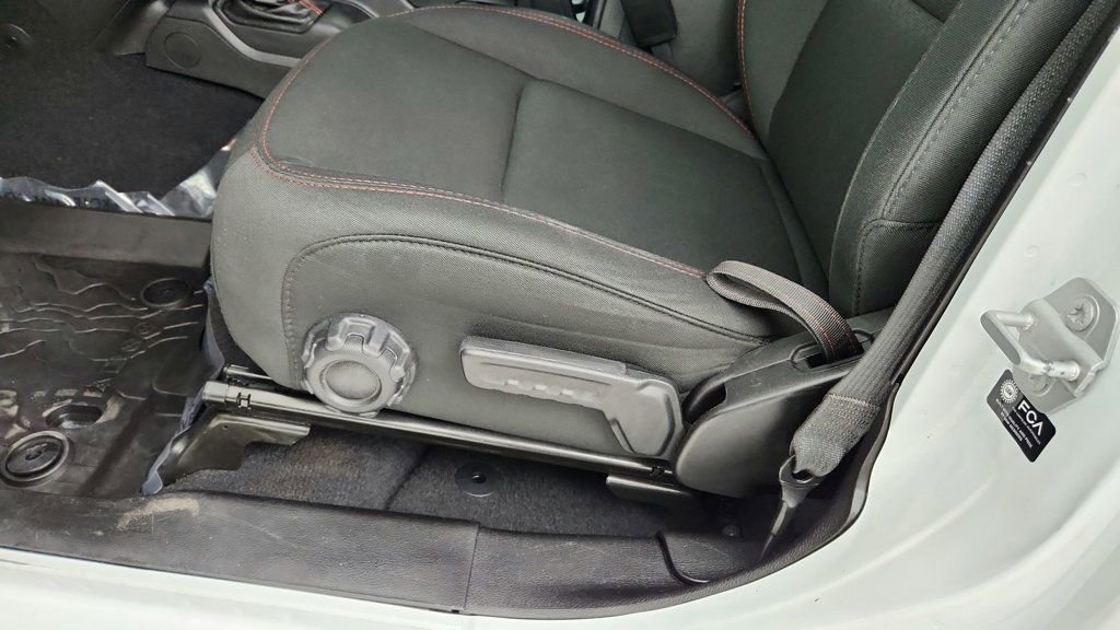 Used 2021 Jeep Gladiator Rubicon image 11