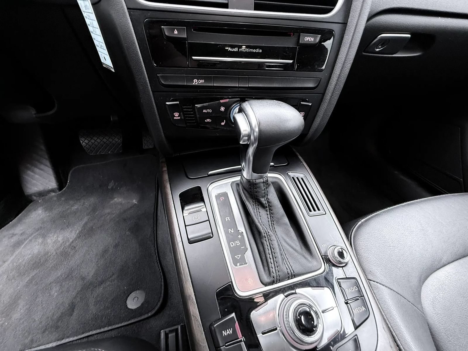 Used 2014 Audi A4 2.0T Premium w/ Audi MMI Navigation AWD/4WD image 32
