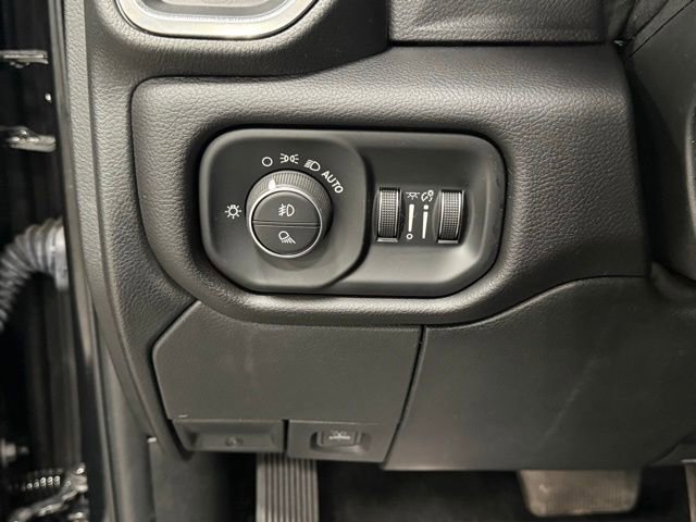 Used 2022 RAM 3500 Laramie image 18