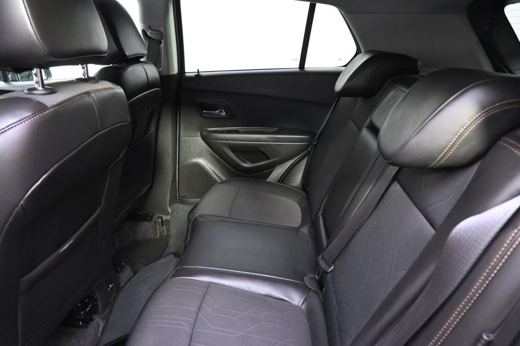 Used 2019 Chevrolet Trax LT w/ LT Convenience Package image 20