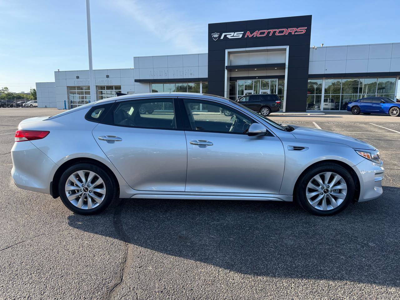 Used 2018 Kia Optima EX w/ Premium Package FWD image 13