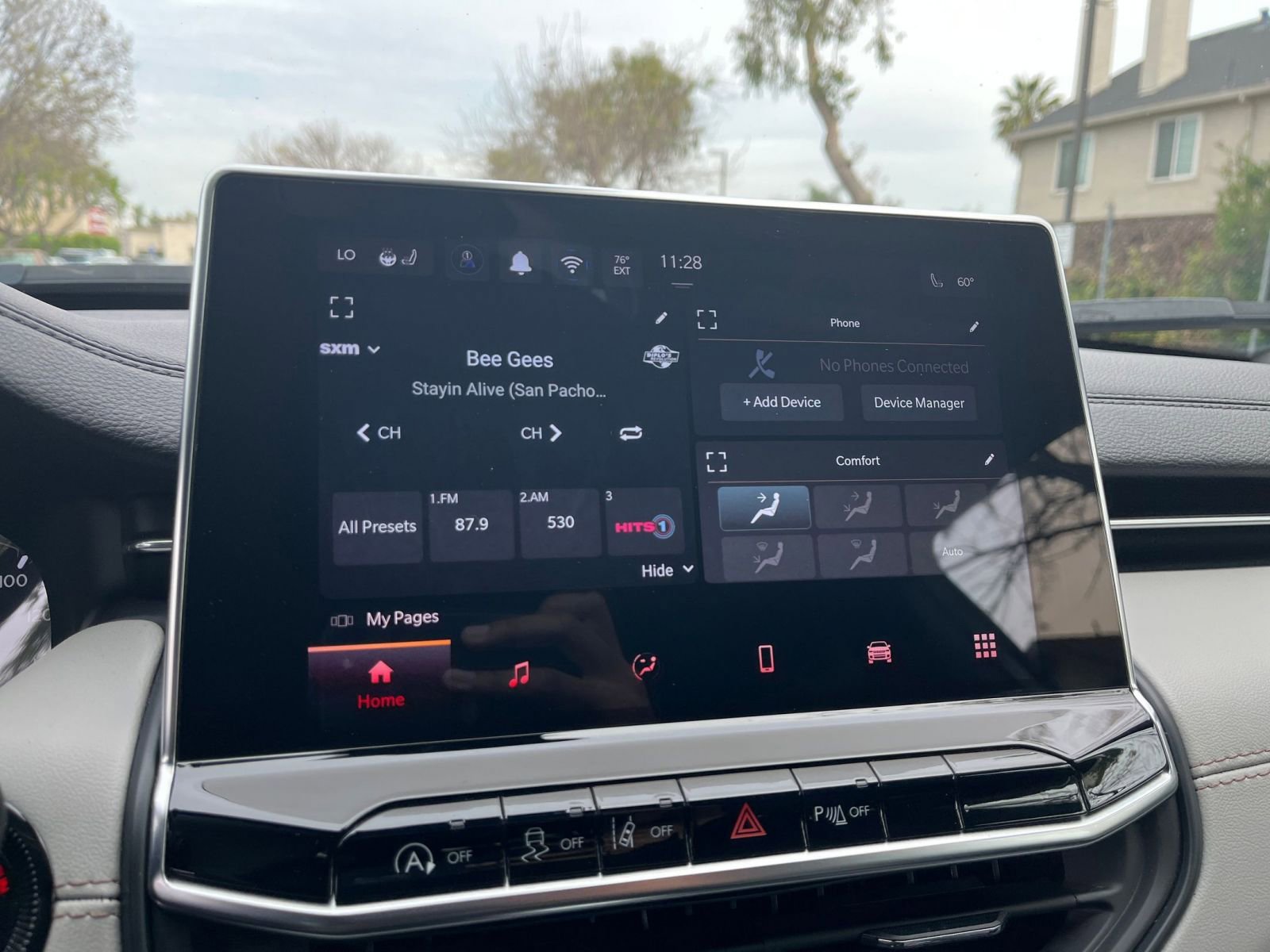 Used 2025 Jeep Compass Limited image 20