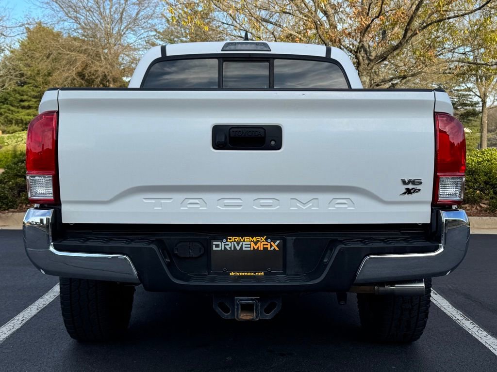 Used 2016 Toyota Tacoma SR5 w/ Towing Package image 8