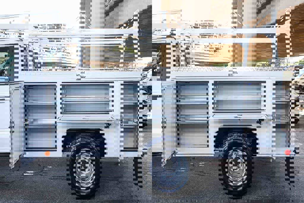 New 2026 Ford F350 XL w/ XL Chrome Package image 30