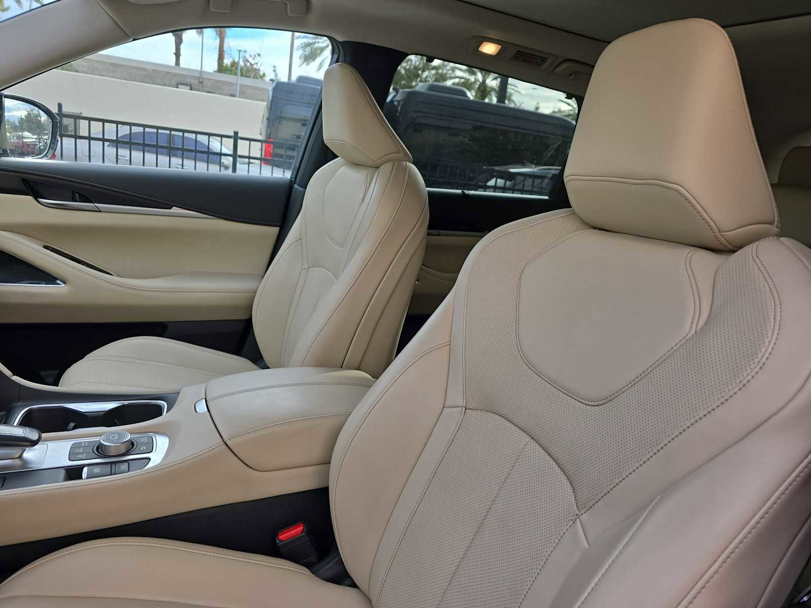 Used 2022 INFINITI QX60 Sensory w/ Cargo Package image 19