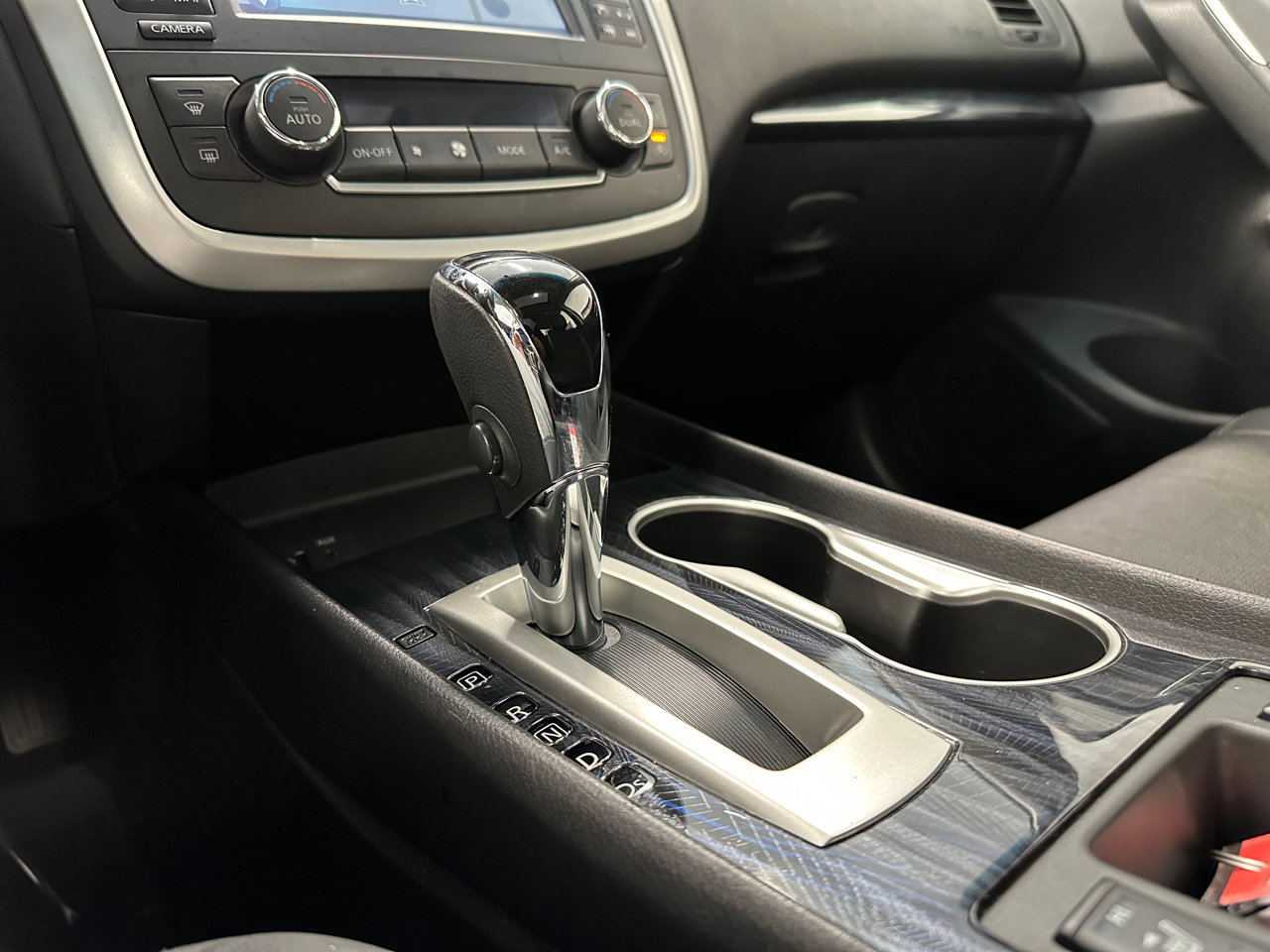 Used 2016 Nissan Altima 2.5 SL w/ 2.5 Technology Package image 41