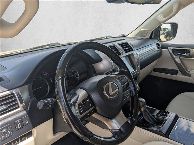 Used 2020 Lexus GX 460 Premium w/ Premium Package AWD/4WD image 10