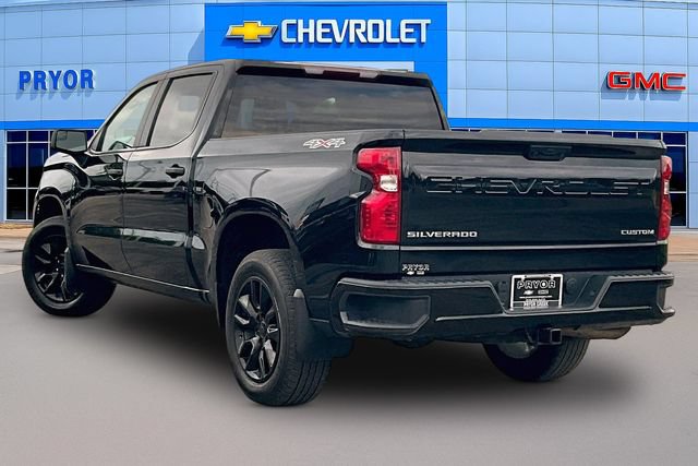 Used 2023 Chevrolet Silverado 1500 Custom AWD/4WD image 4