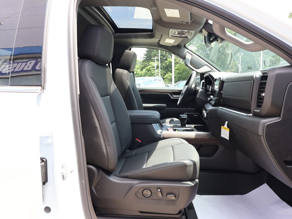New 2026 GMC Sierra 1500 SLT w/ SLT Premium Package AWD/4WD image 44