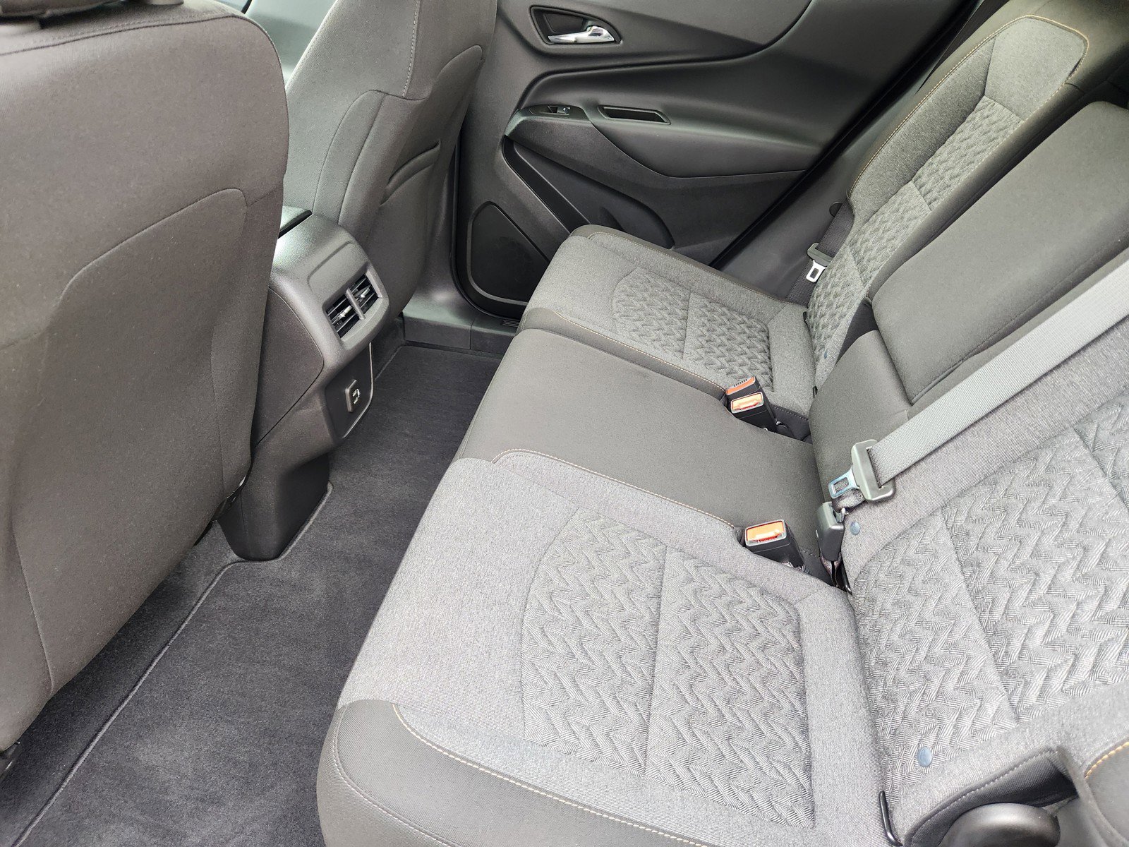 Certified 2024 Chevrolet Equinox LT FWD image 12