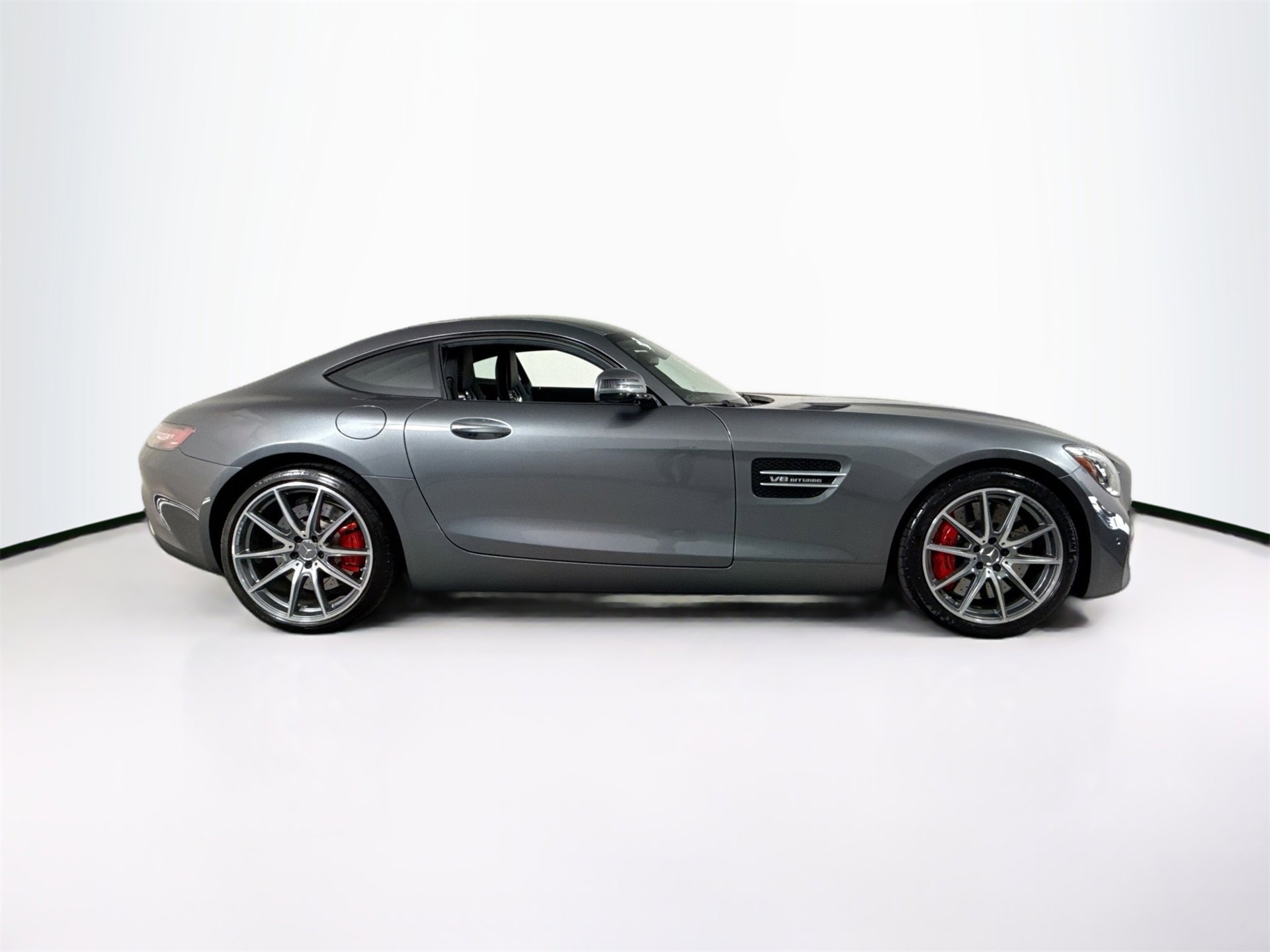 Used 2018 Mercedes-Benz AMG GT S image 8