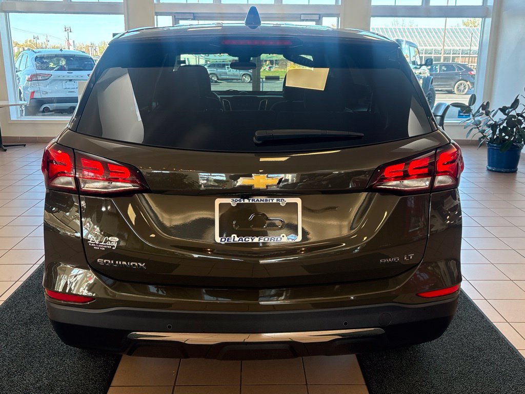Used 2024 Chevrolet Equinox LT w/ LPO, Floor Liner Package AWD/4WD image 4