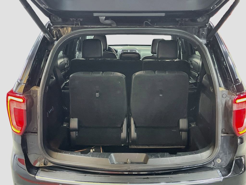 Used 2018 Ford Explorer Limited image 27