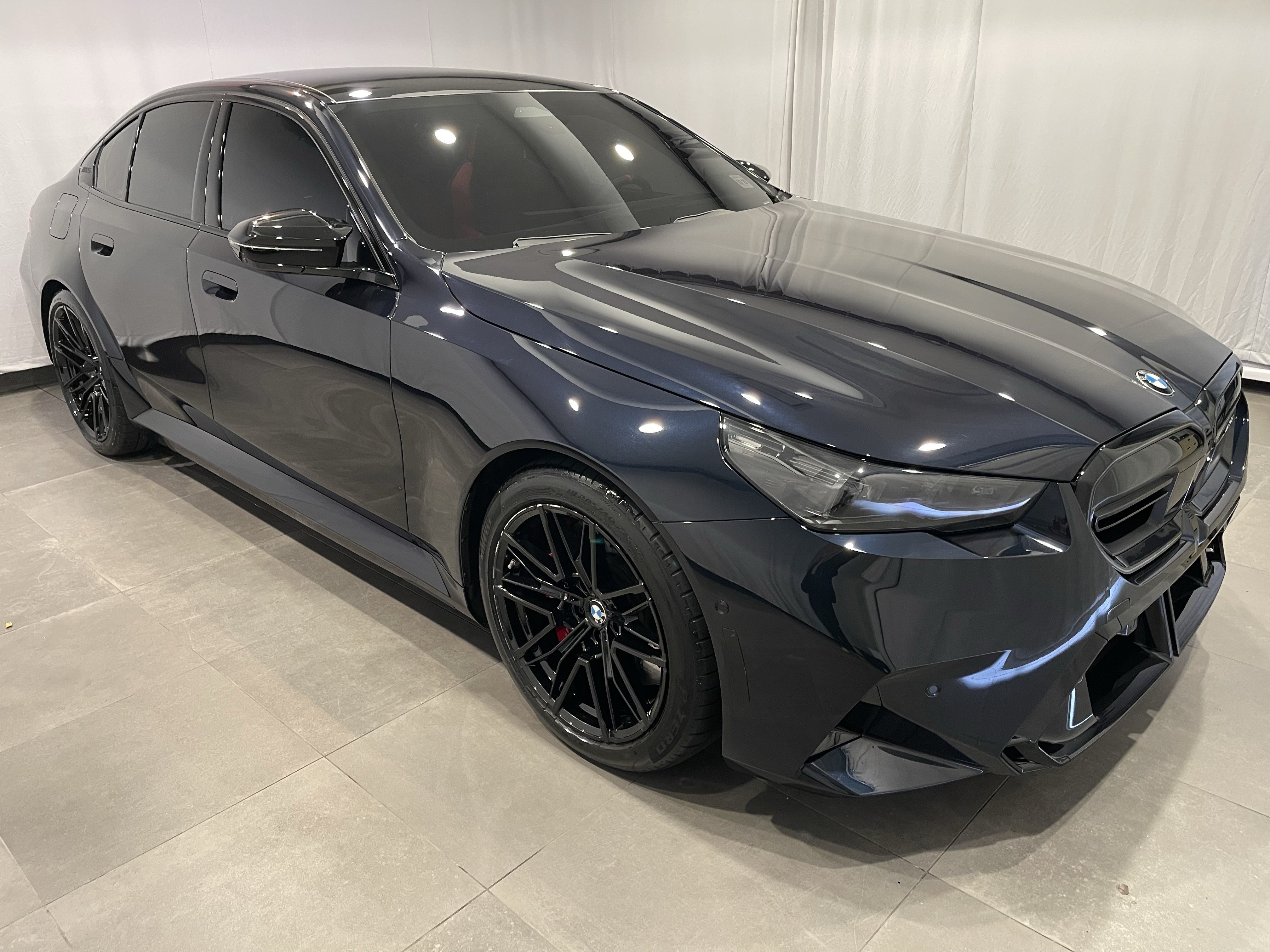 Certified 2025 BMW M5 w/ Executive Package AWD/4WD image 3
