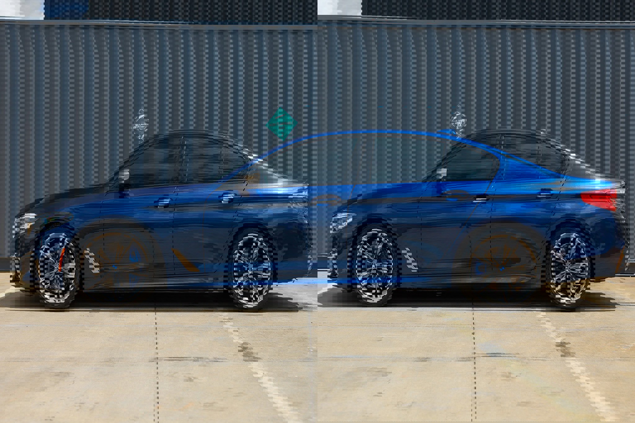 Used 2018 BMW M550i xDrive image 8