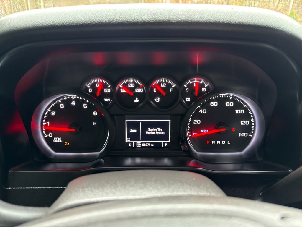 Used 2020 GMC Sierra 1500 4x4 Crew Cab w/ Sierra Value Package image 9