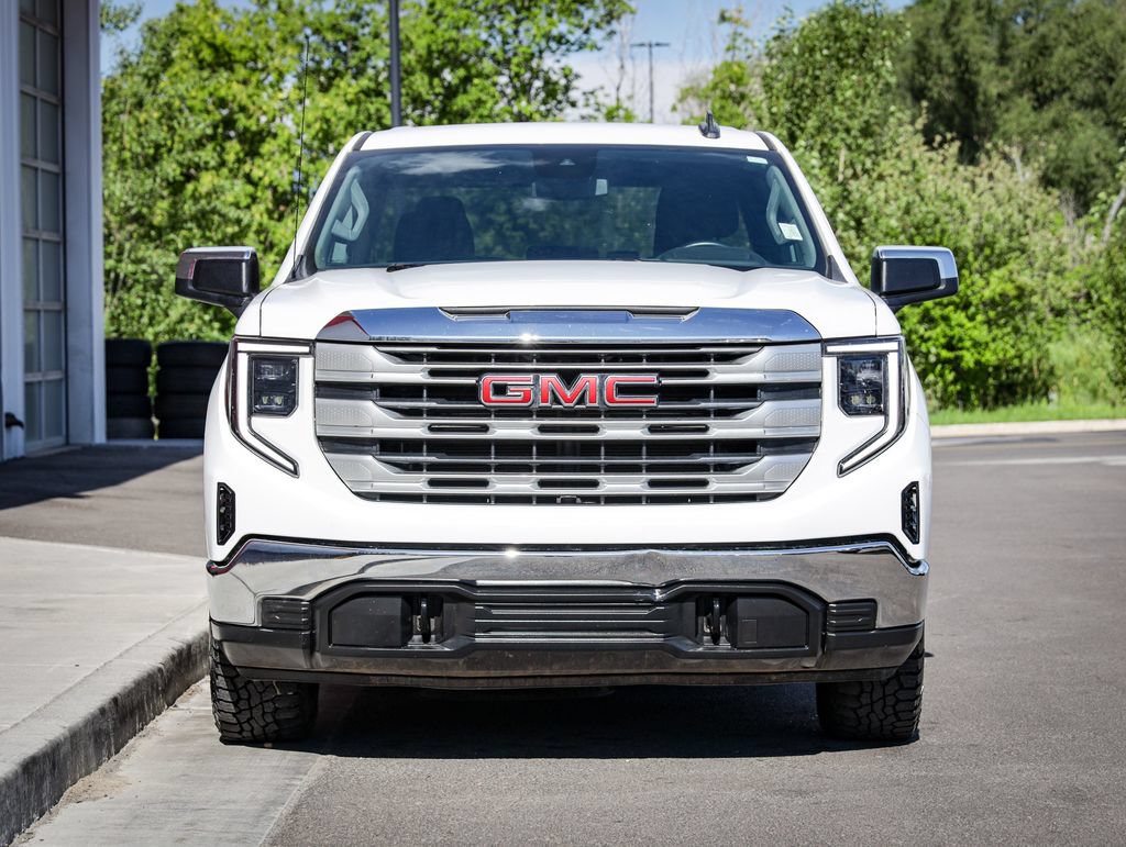 Used 2023 GMC Sierra 1500 SLE AWD/4WD image 9