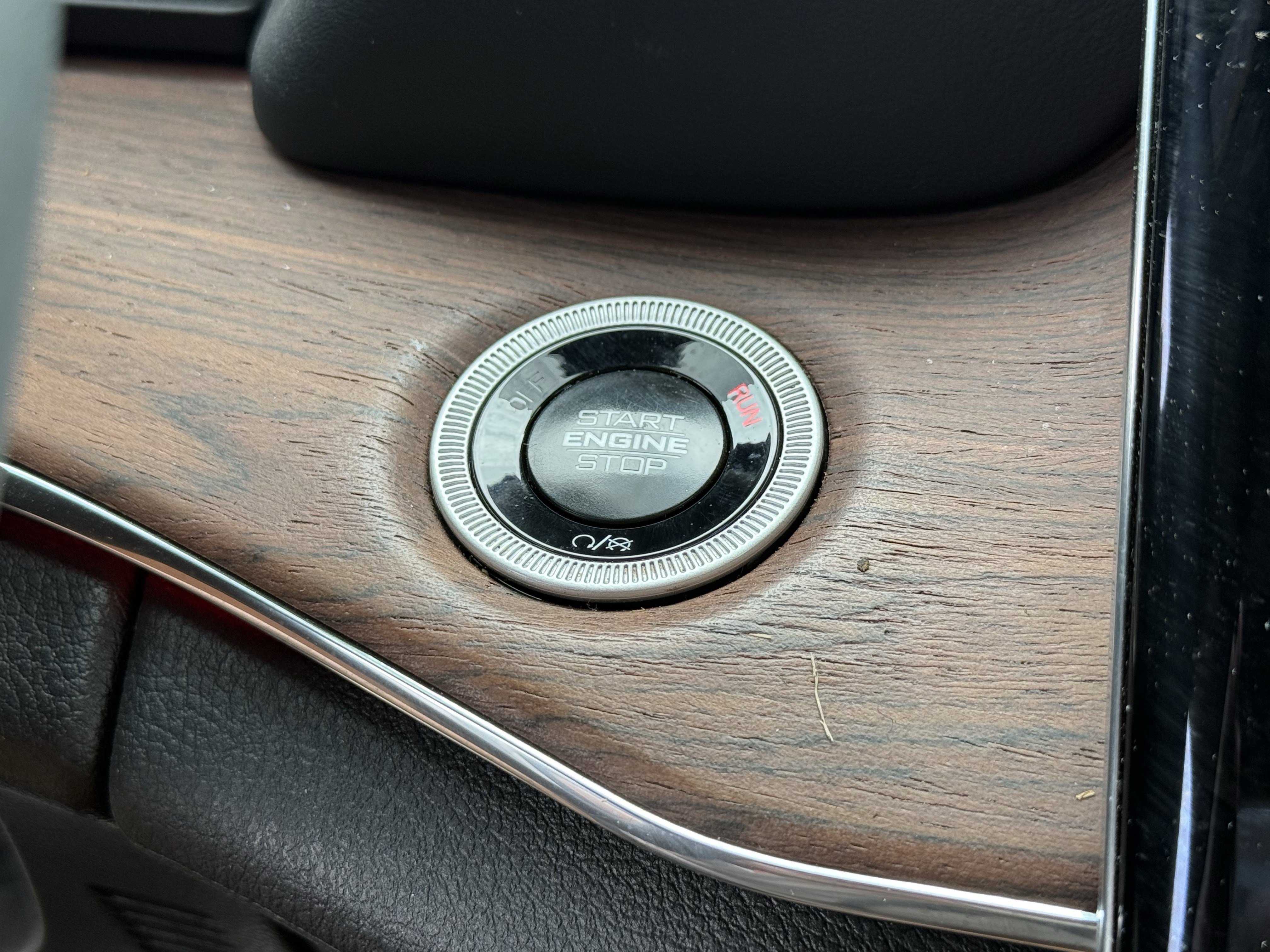 Used 2024 Jeep Grand Cherokee L Summit w/ Advanced Protech Group IV image 24