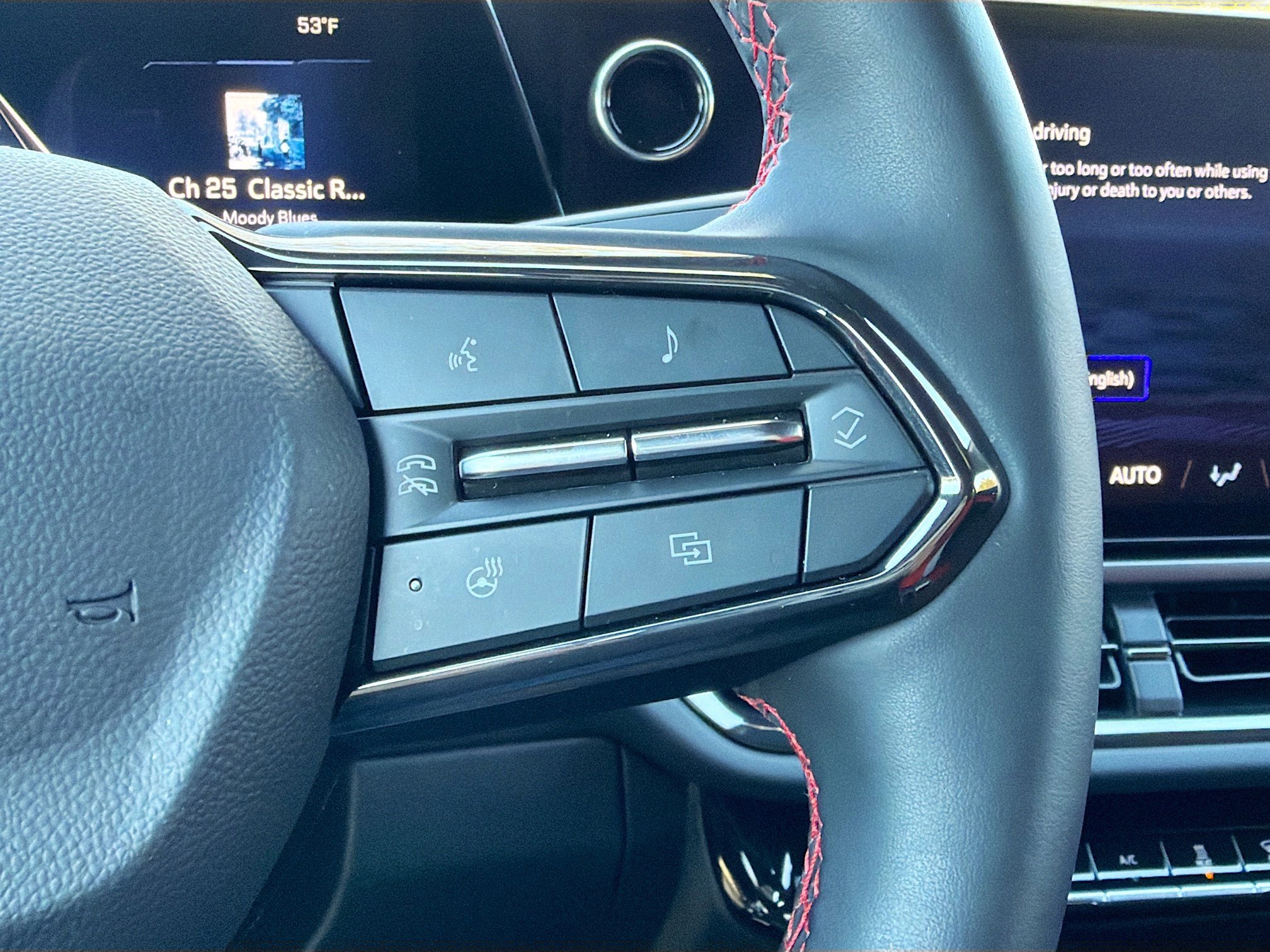 Used 2025 Chevrolet Equinox EV RS image 36